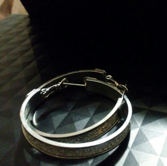 Charming Charlie Earring & Bracelet Set - Picture 5 of 6